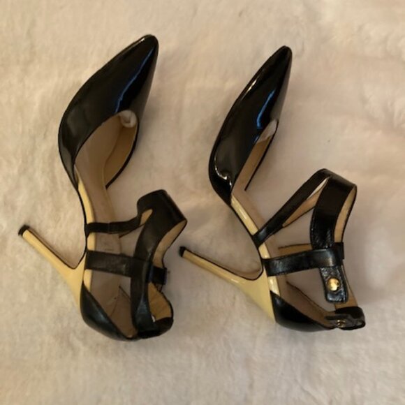 Black Patent Strappy Shoes and Beige Patent High Heels Size 7 Medium (Pre-Owned) - Picture 3 of 4